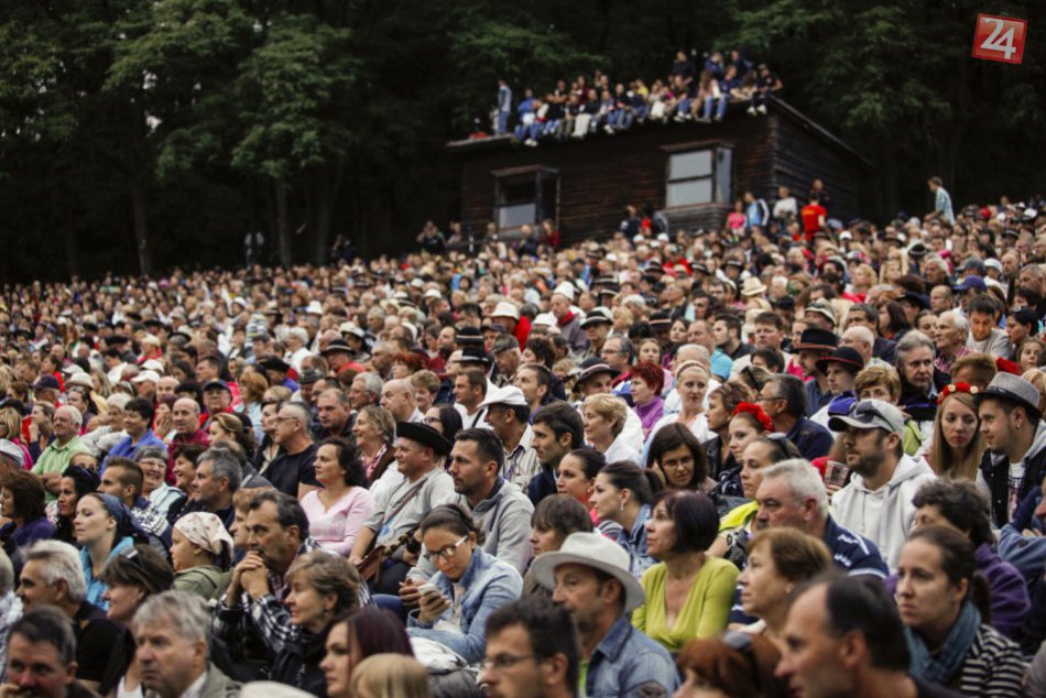 Jubilejné Folklórne slávnosti pod Poľanou v OBRAZOCH
