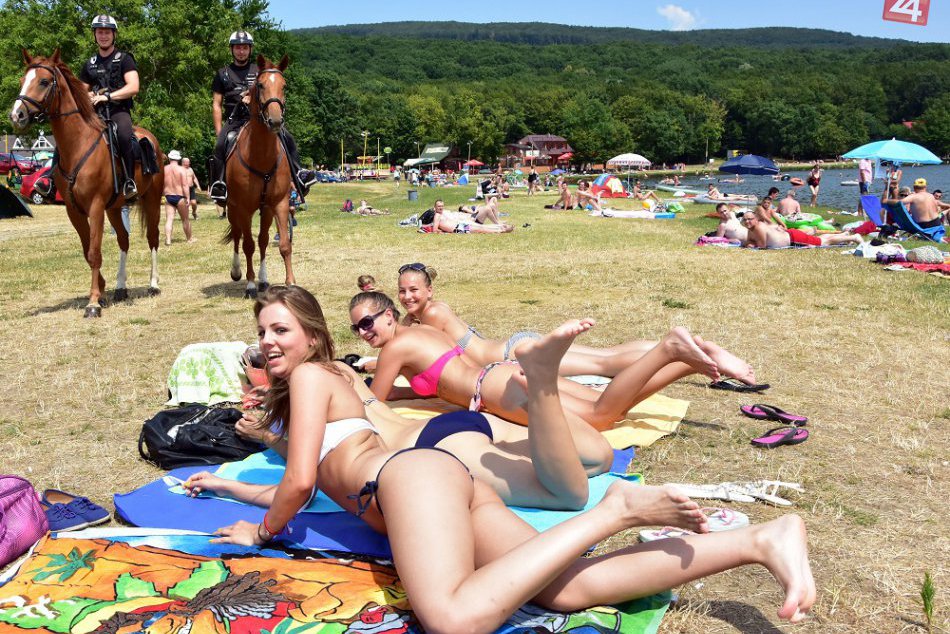 Vinianske jazero a policajti na koňoch!