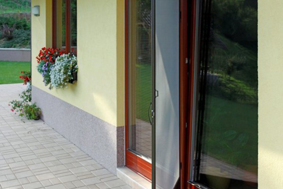 Drevohliníkové okná sú trendom súčasnosti