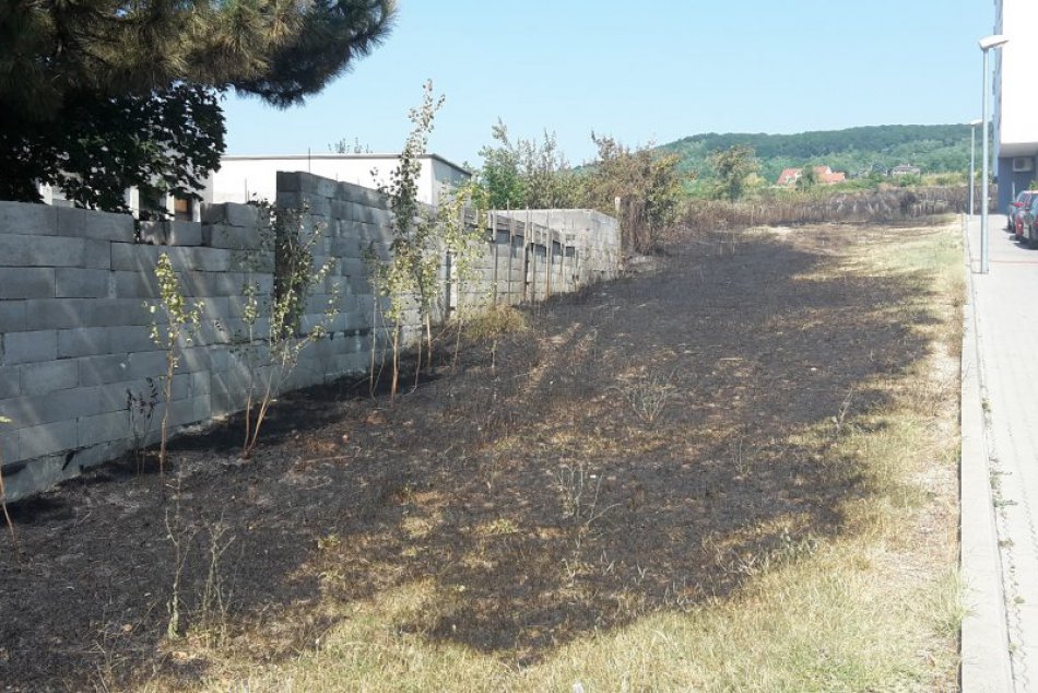 Požiar na Kadnárovej ulici v Rači