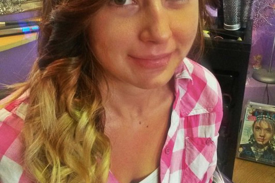 FOTOPOSTUP: Vytvorte si na hlave jednoduchý trendy účes za pár minút!