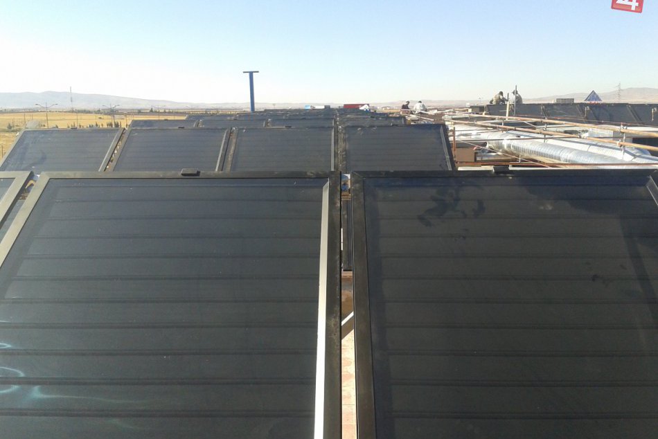 Prečo vždy v lete niekoľkonásobne stúpa záujem o slnečné kolektory?