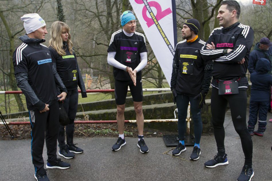 adidas District Battle Run