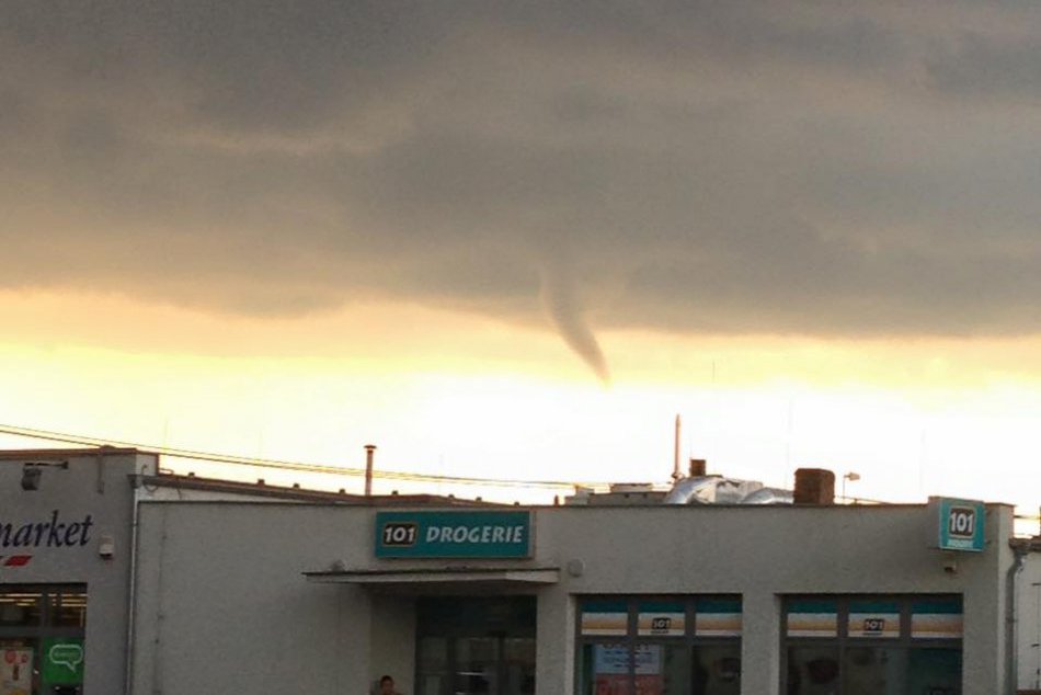 Unikátne foto od nášho čitateľa: Nevídaný úkaz neďaleko Zámkov