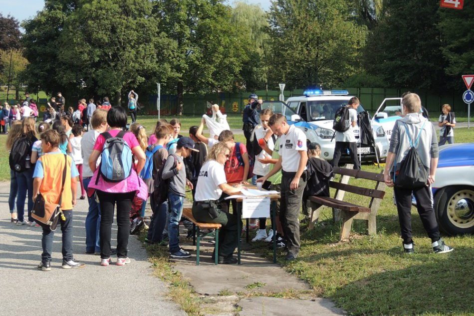 Statické a dynamické ukážky Polície na dopravnom ihrisku v Rožňave
