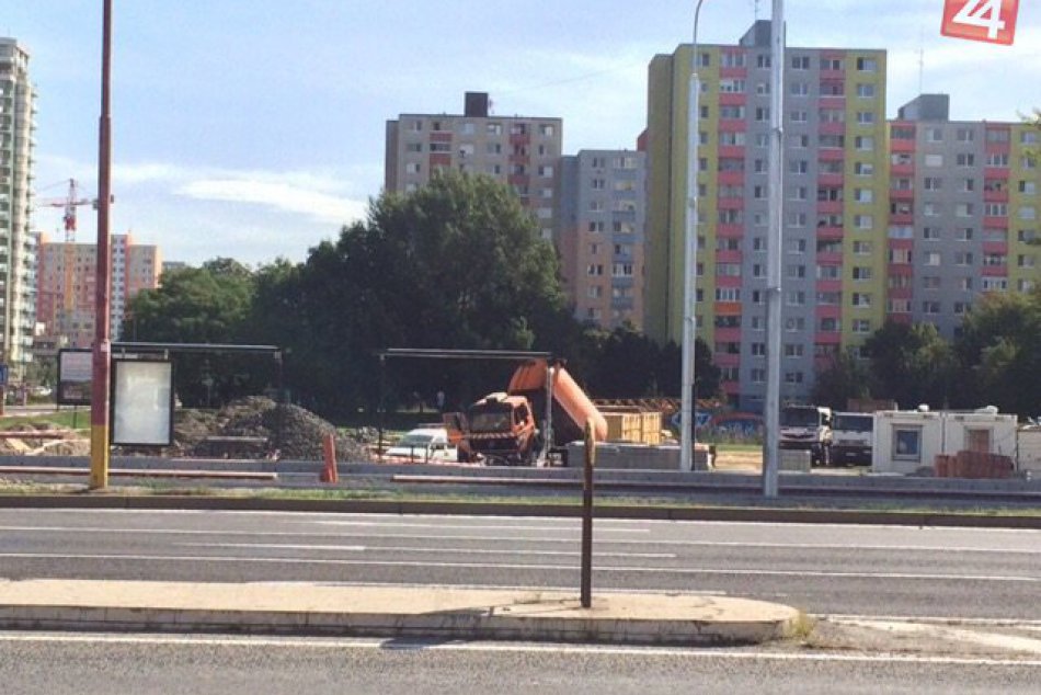 Električková trať v Petržalke