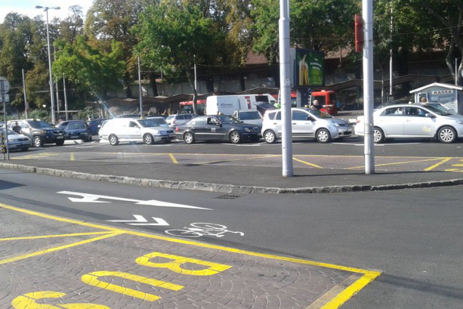 Obratisko pred Hlavnou stanicou