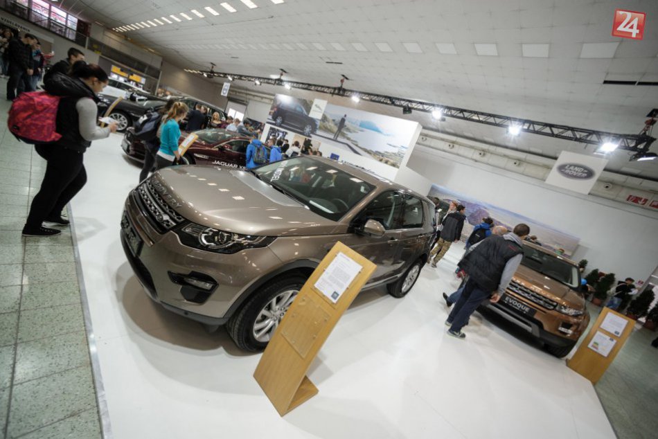 Začal sa nitriansky autosalón: Ponúka zaujímavé atrakcie