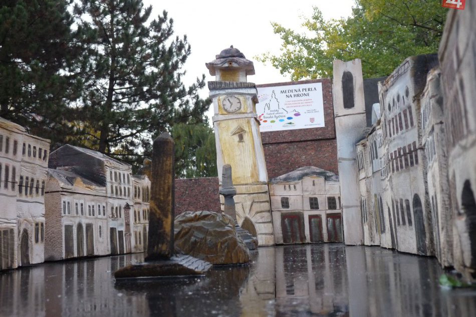 Centrum mesta sa scvrklo: Takto ste Bystricu ešte nevideli