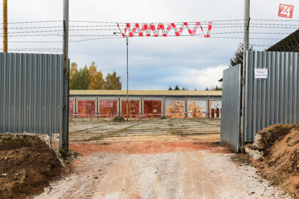 Nové parkovacie miesta pri novom cintoríne v Brezne