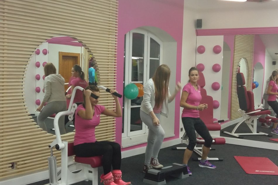 Expreska pre zaneprázdnené ženy: Precvičte si celé telo za tridsať minút