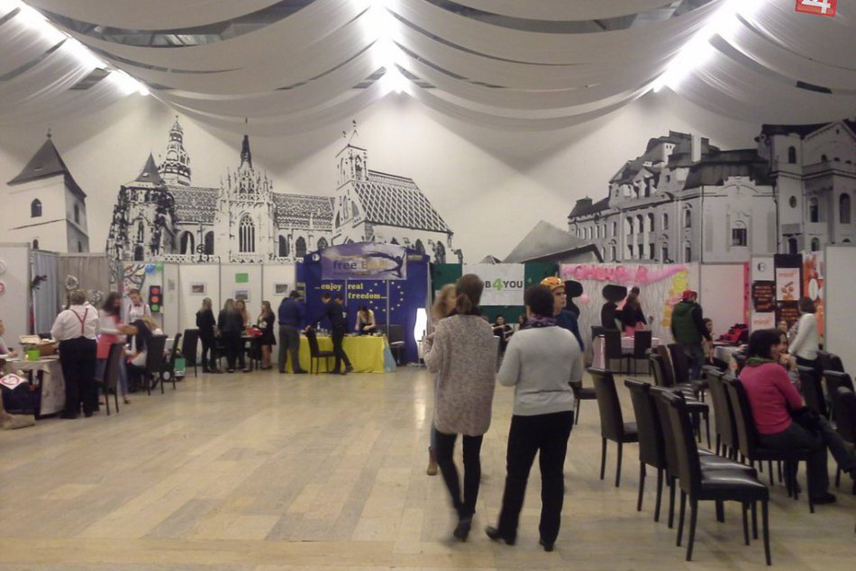 Obrazom: Úspešný 13. Medzinárodný veľtrh cvičných firiem krajín V4 v KE