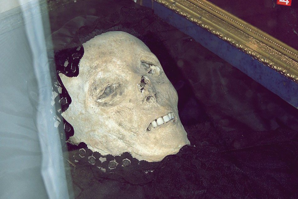 Známe telo z hradu Krásna Hôrka sa podrobí výskumu: Plánujú zistiť pôvod aj príč