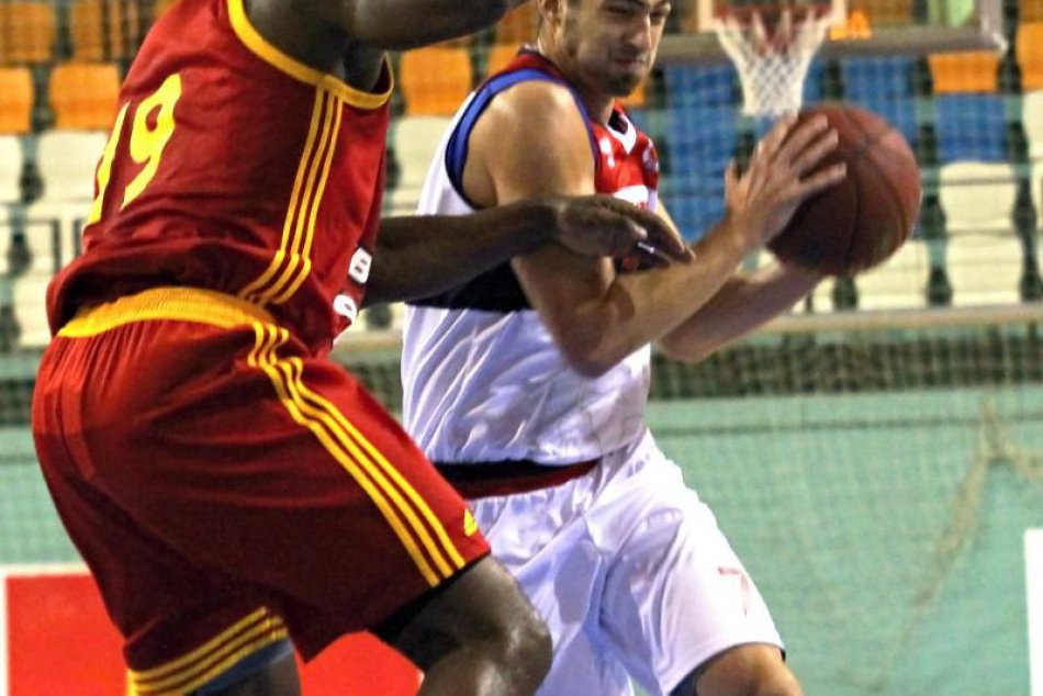 BASKETBAL: MBK SPU Nitra - KB TU Košice