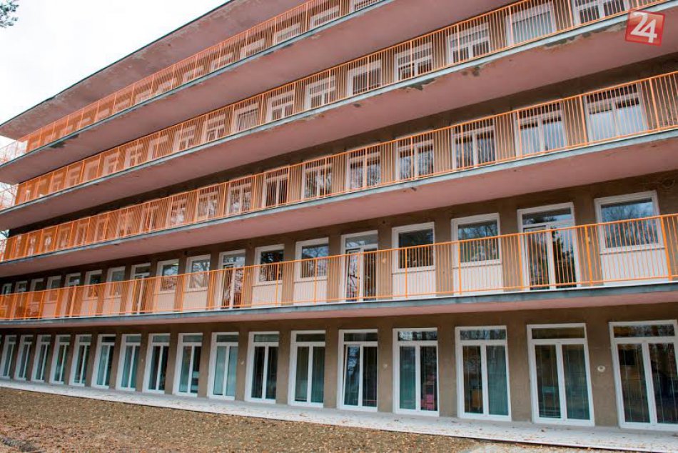 FOTO: Žilinská nemocnica má vynovené 4 oddelenia