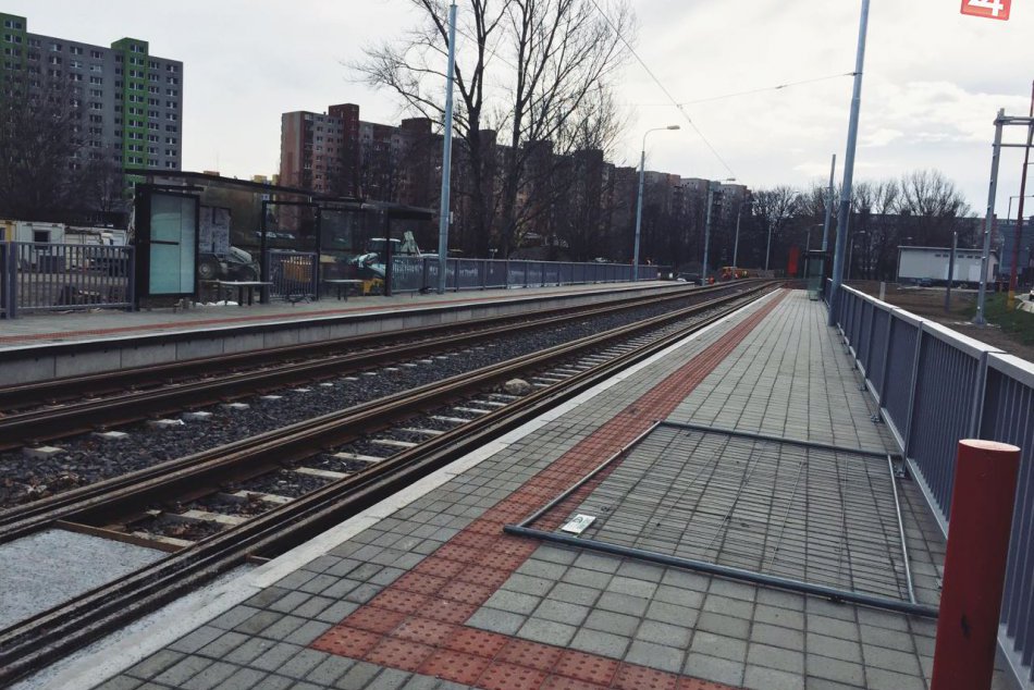 Eletričková trať do Petržalky