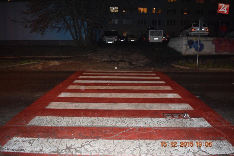 Na priechode skončil pod kolesami malý chlapček (3)