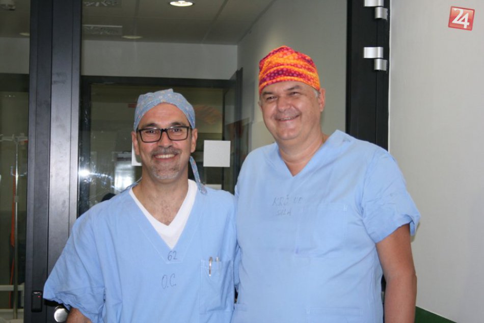 Operácie košických pacientov  za účasti svetovo uznávaného odborníka