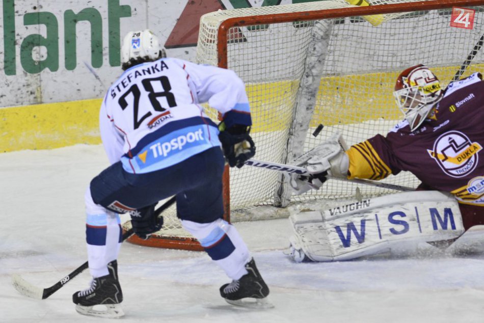 Hokejisti to v Trenčíne roztočili: Nitra opäť lídrom Tipsport ligy!