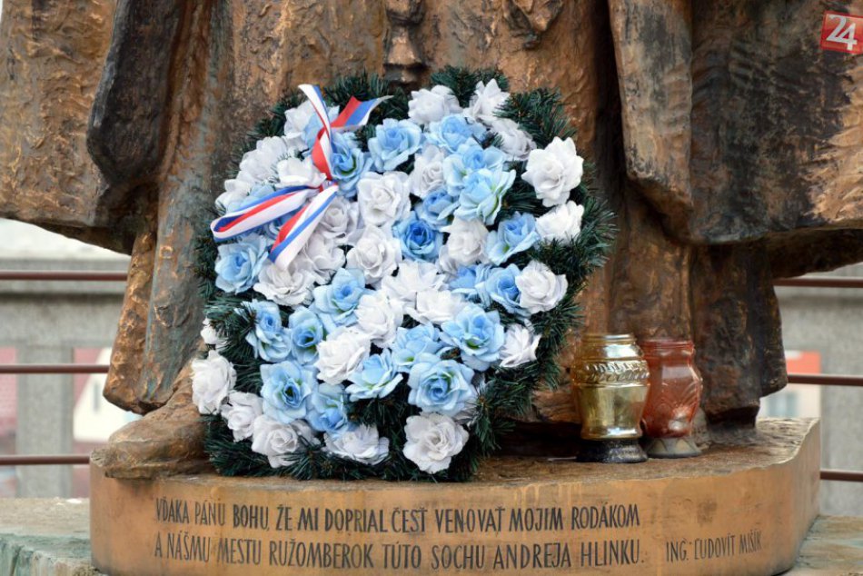 Oprava sochy Andreja Hlinku