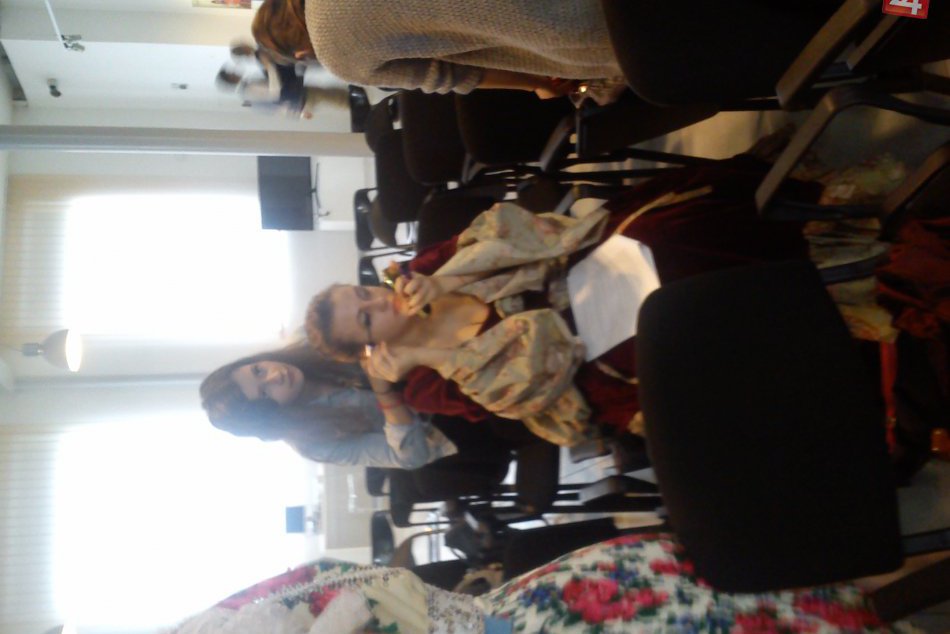 Bilingvalisti mali Deň divadla. Predstavili sa vlastným naštudovaním slovenskej 