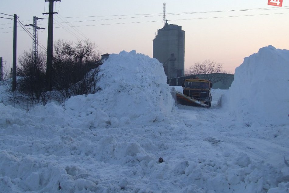 Tak toto už dávno michalovskí cestári nezažili