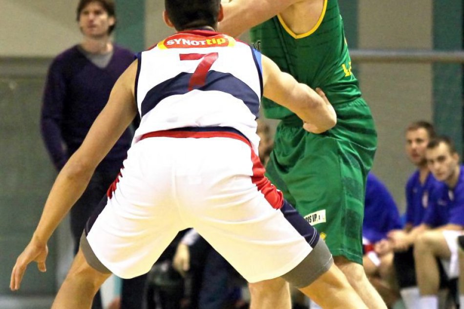 FOTO:  MBK Nitra - BK Levickí Patrioti