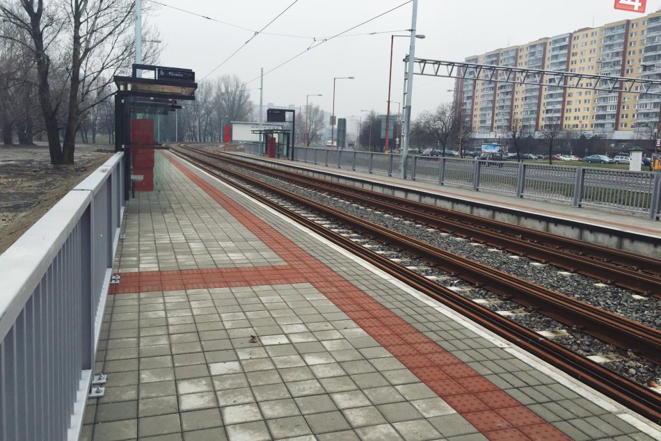 Električková trať do Petržalky