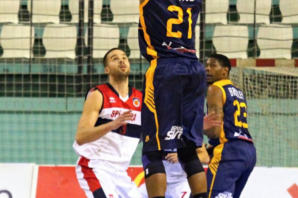 FOTO: MBK SPU Nitra - Iskra Svit