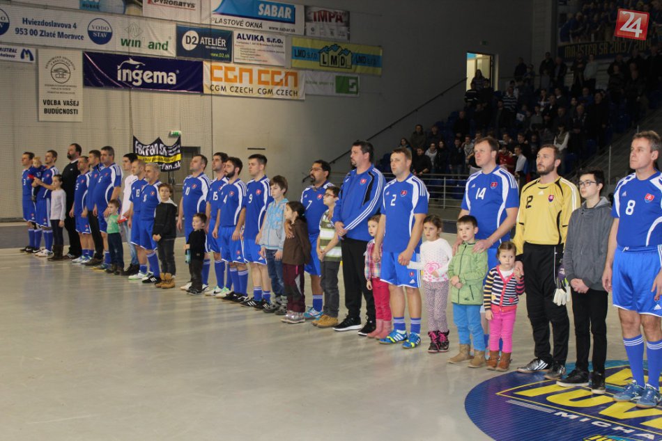 Majstrovstvá Európy kňazov v halovom futbale v Michalovciach