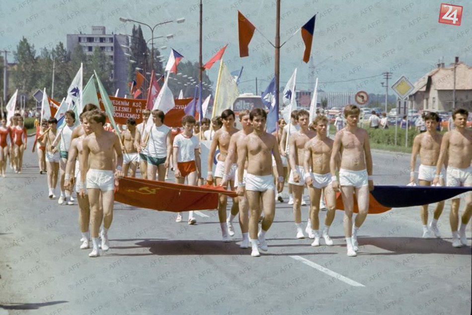 Unikátne zábery z osemdesiatych rokov: Spartakiáda po žiarsky :)