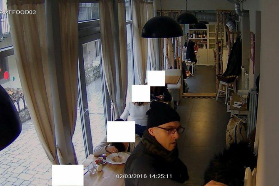 Nepoznáte tohto muža? Je podozrivý z krádeže