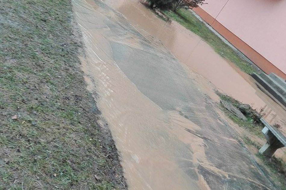 Aktuálny stav na Clementisovej ulici: Tak toto musíte vidieť