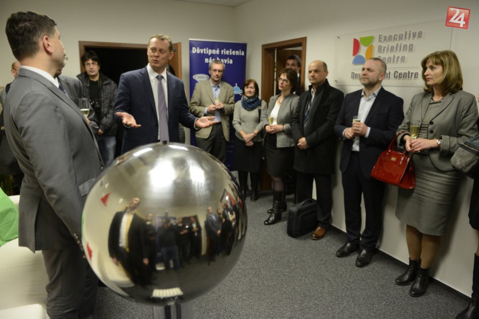 Fotogaléria z otvorenia nového vývojového centra