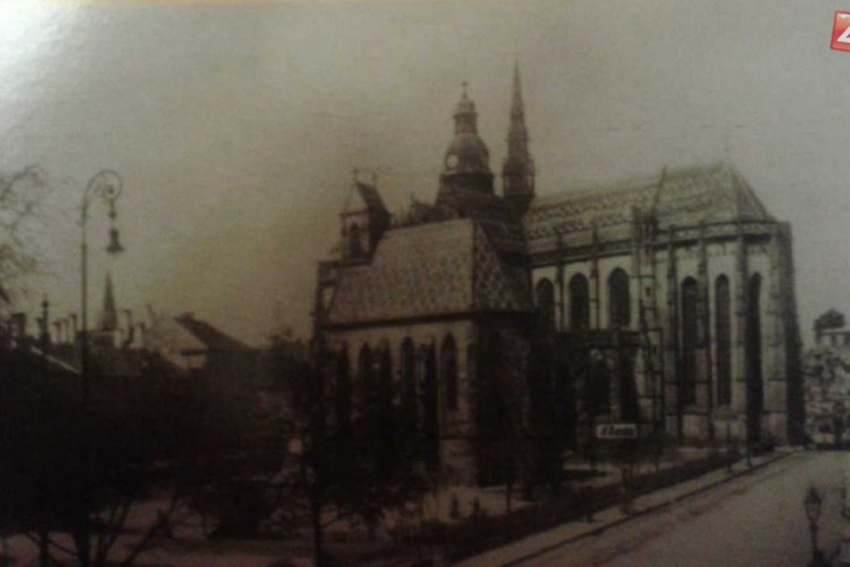 Fotogaléria historických záberov Dómu sv. Alžbety