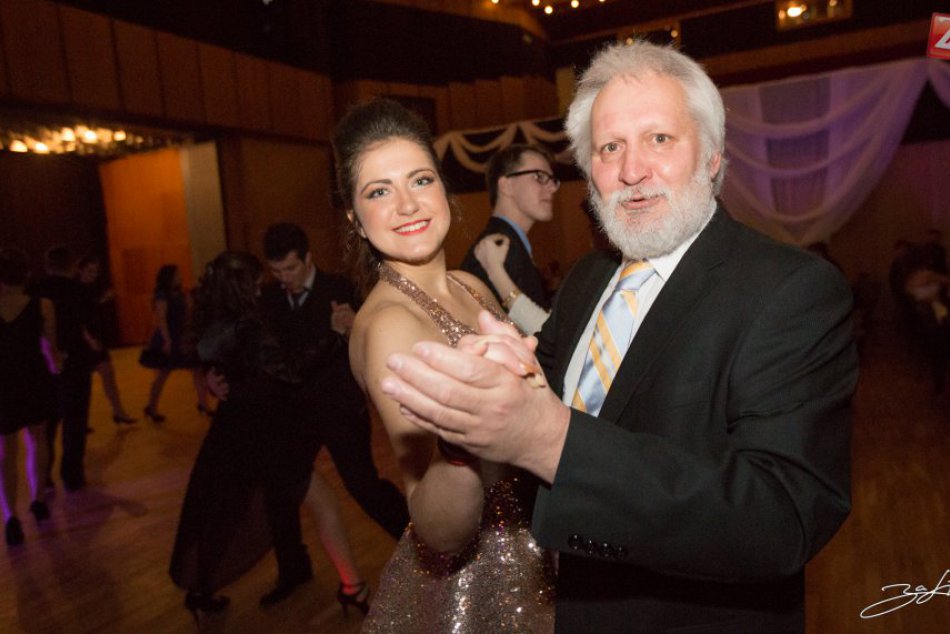 Plesová sezóna na Liptove vyvrcholila: Zaplesali si aj mikulášski gympláci! FOTO