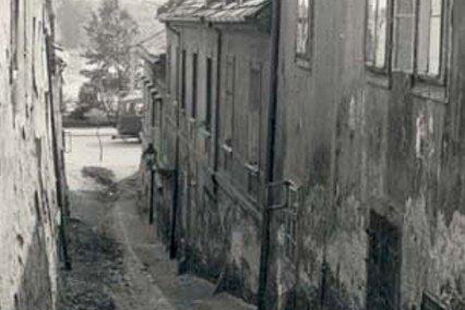 Zuckermandel a Vydrica na historických snímkach