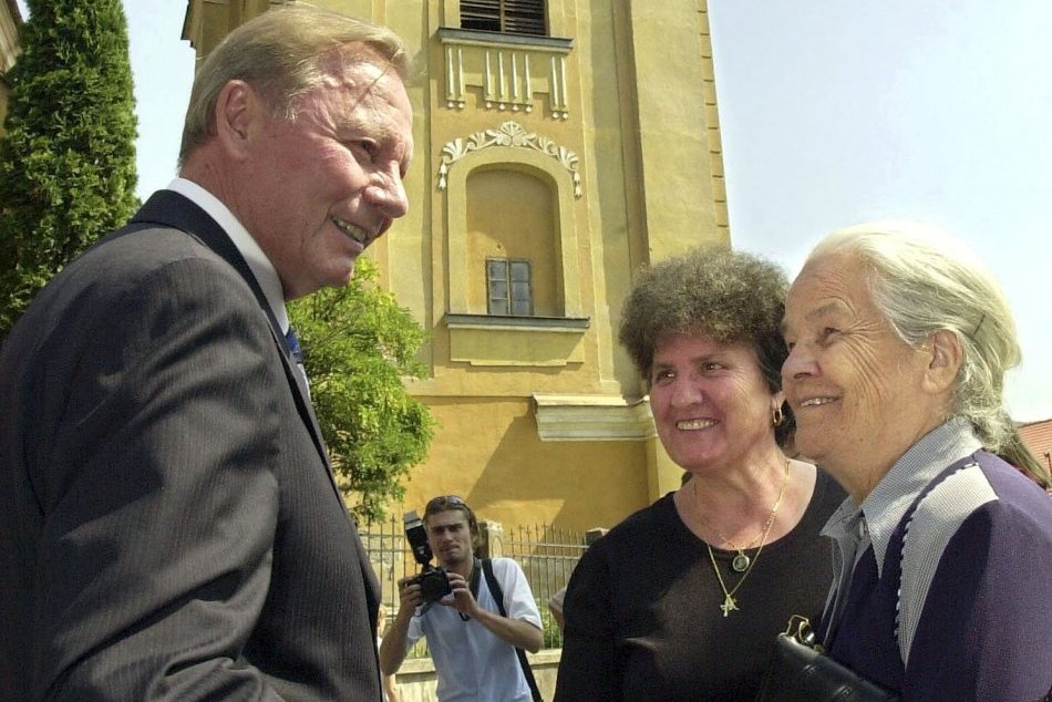 Návrat do nedávnej minulosti: Momentky z Rožňavy na prelome tisícročí