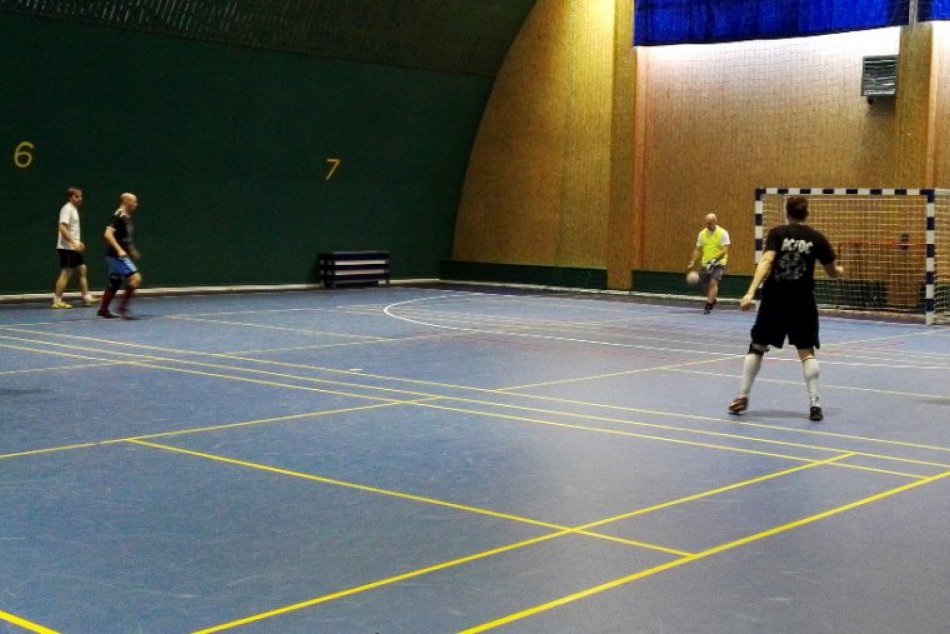 B-Team okúsil prvú prehru. Medzi mladíkmi to iskrilo