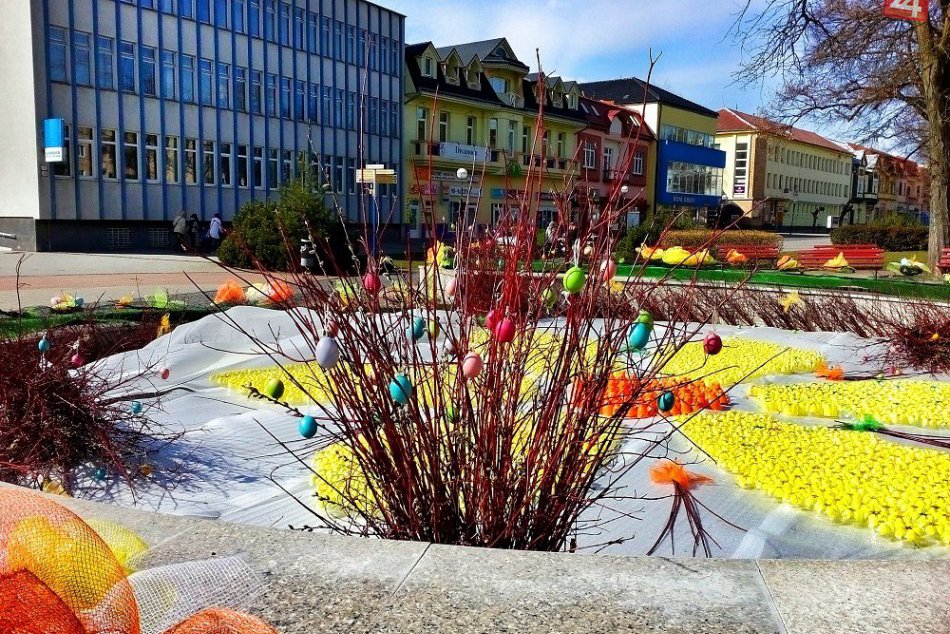 Humenská Fontána lásky vo veľkonočnom šate!