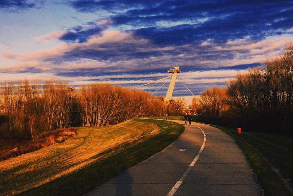 Bratislava na sociálnej sieti v marci