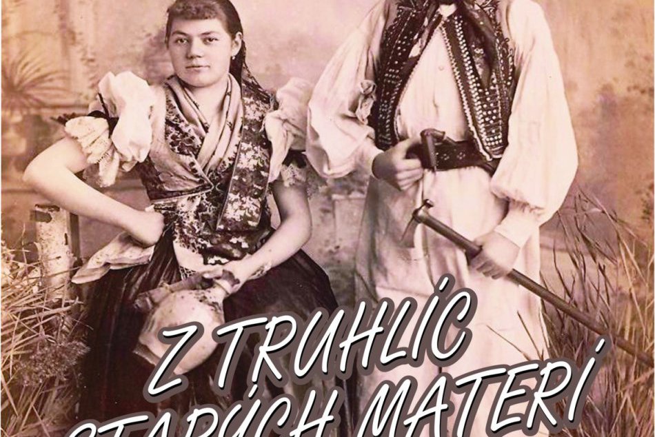 S výstavou nazriete do šatníka svätokrížskych starých materí