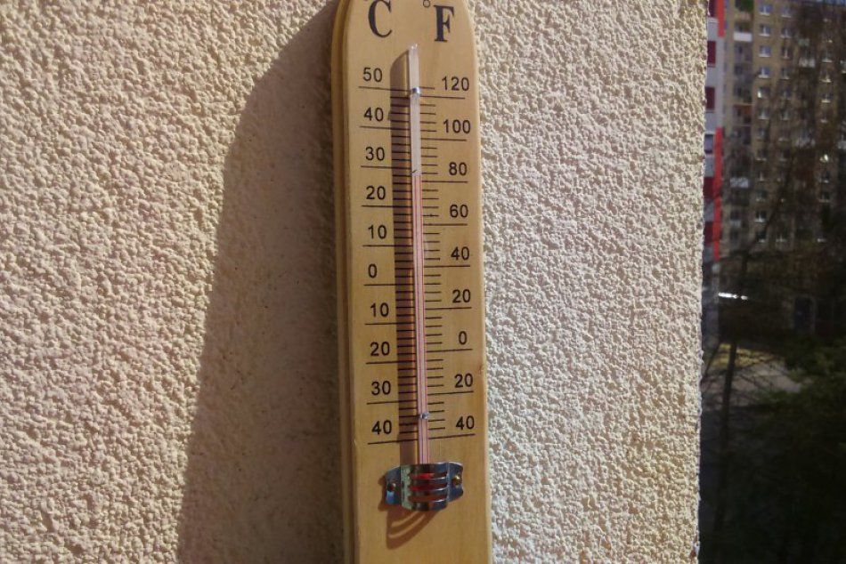 FOTO: Lenku prekvapil pohľad na ortuť teplomera