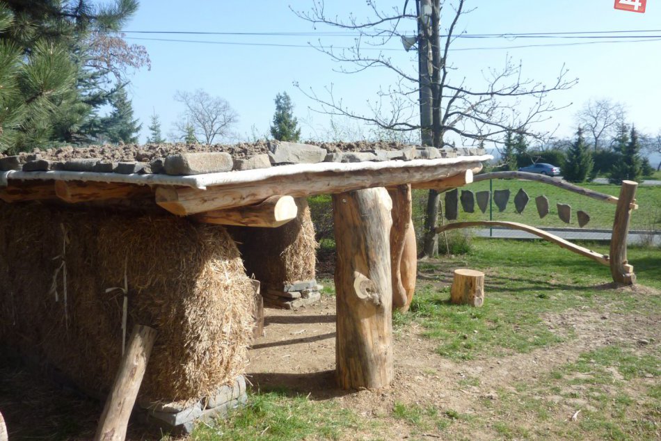 FOTO nevšedného projektu pri Bystrici: Keď sa príroda stáva školou