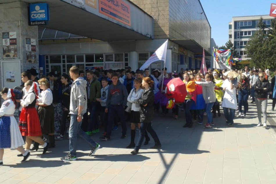 Študentský prechod Považskou Bystricou