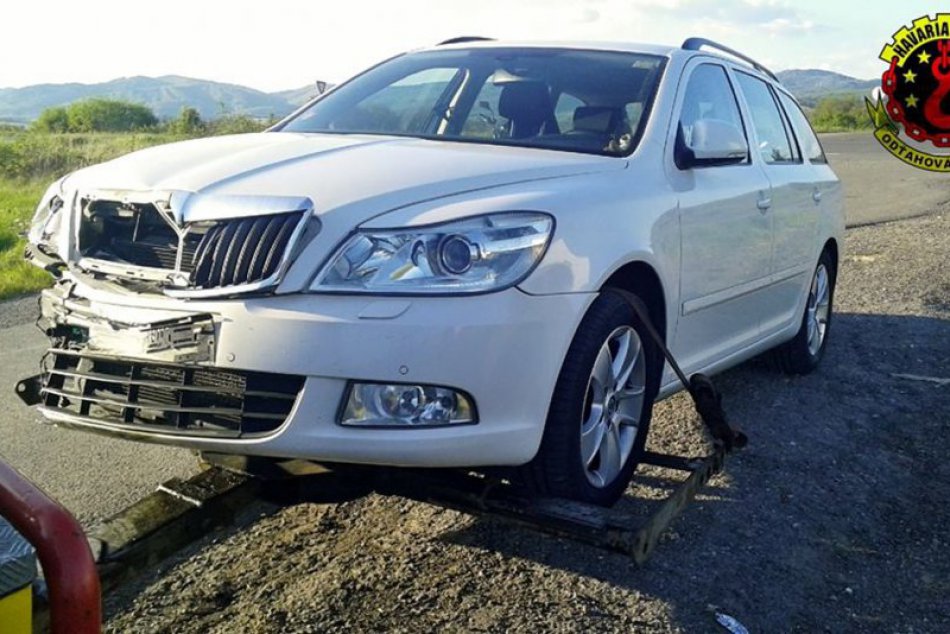 FOTO: Zrážka auta s motorkárom na známej križovatke