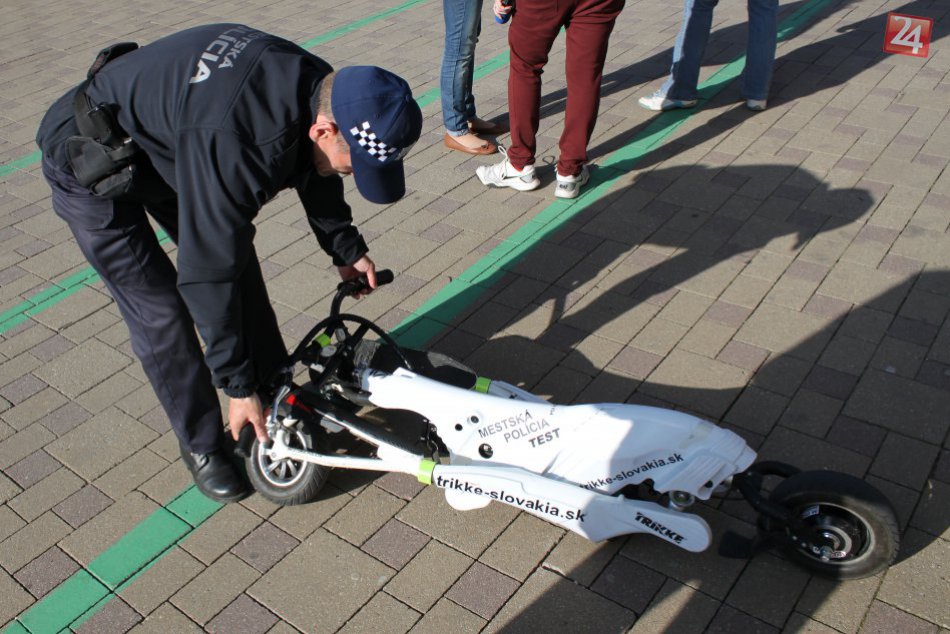 Mestskí policajti s tromi kolieskami navyše