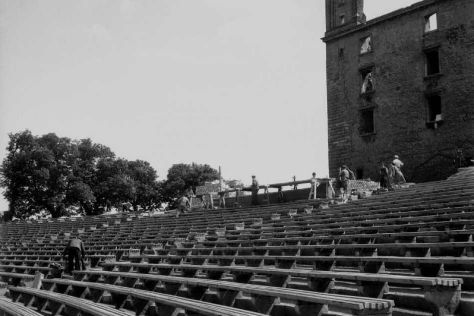 Prírodné amfiteátre