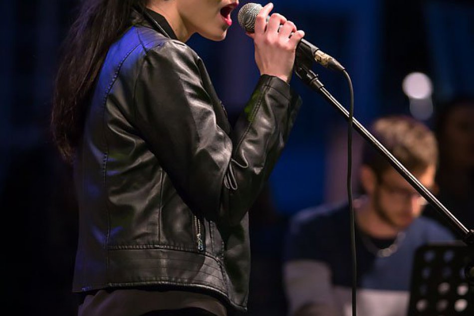 Poznáme meno novej univerzitnej Superstar: TENTO chalan prespieval aj baby