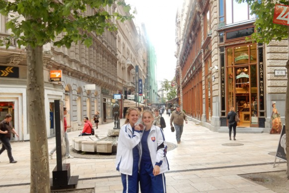 FOTO: Kickboxerky z Revúcej zabodovali na Svetovom pohári